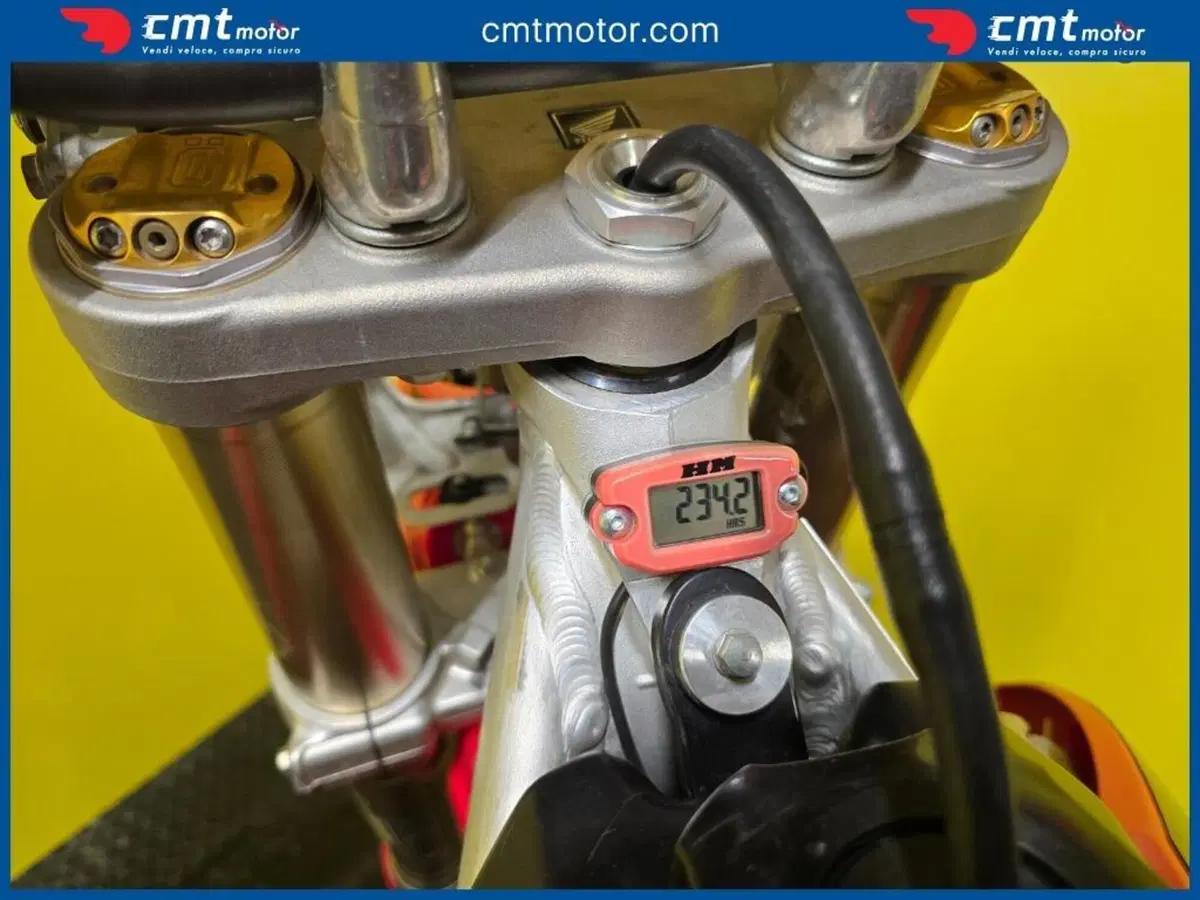 Honda CRF 250R (2011 - 12) (6)