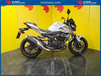 Kawasaki Z 400 (2023) usata