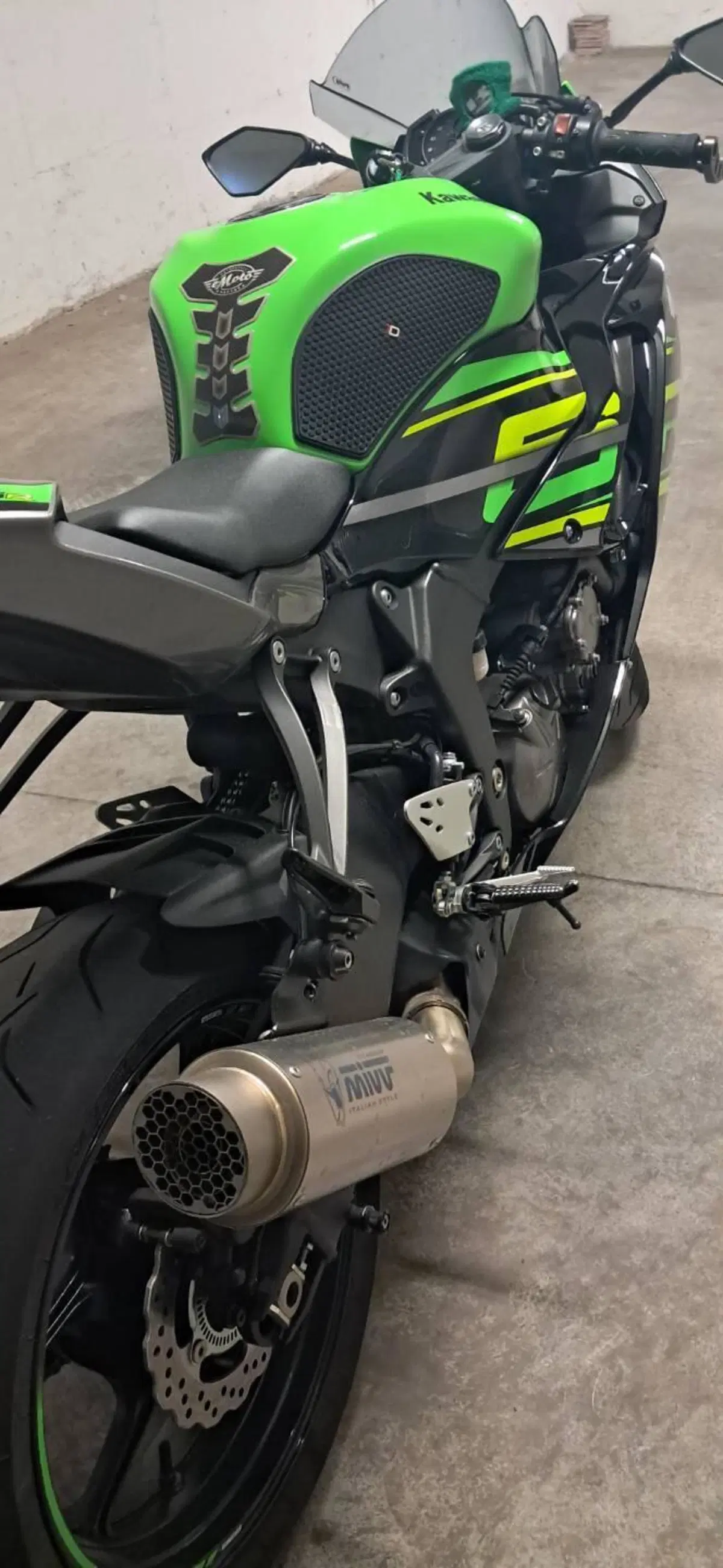 Kawasaki Ninja 636 ZX-6R KRT (2019 - 20) (4)