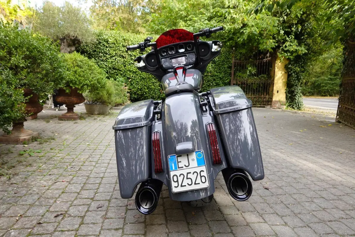 Harley-Davidson 107 Street Glide Special (2017 - 19) - FLHXS (3)