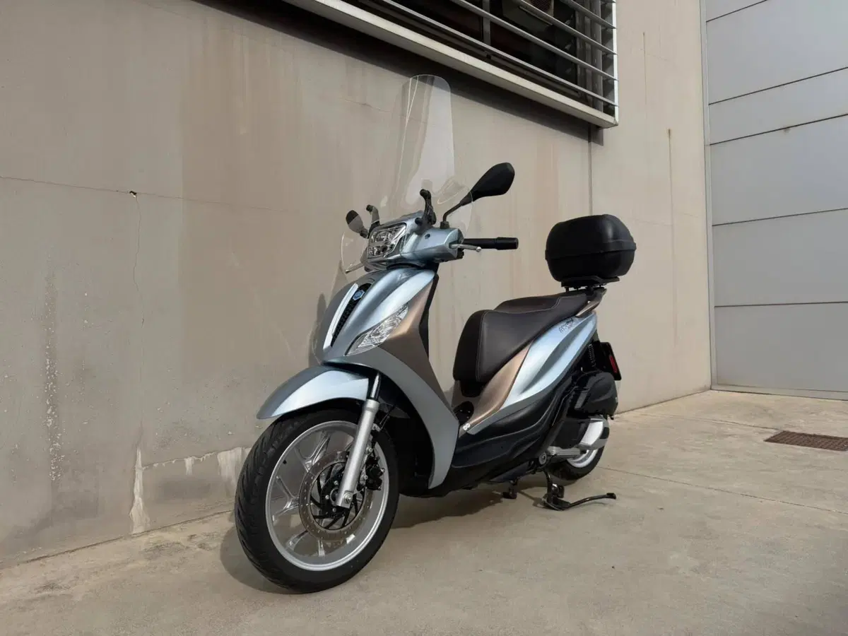 Piaggio Medley 150 S ABS (2021 - 25) (3)