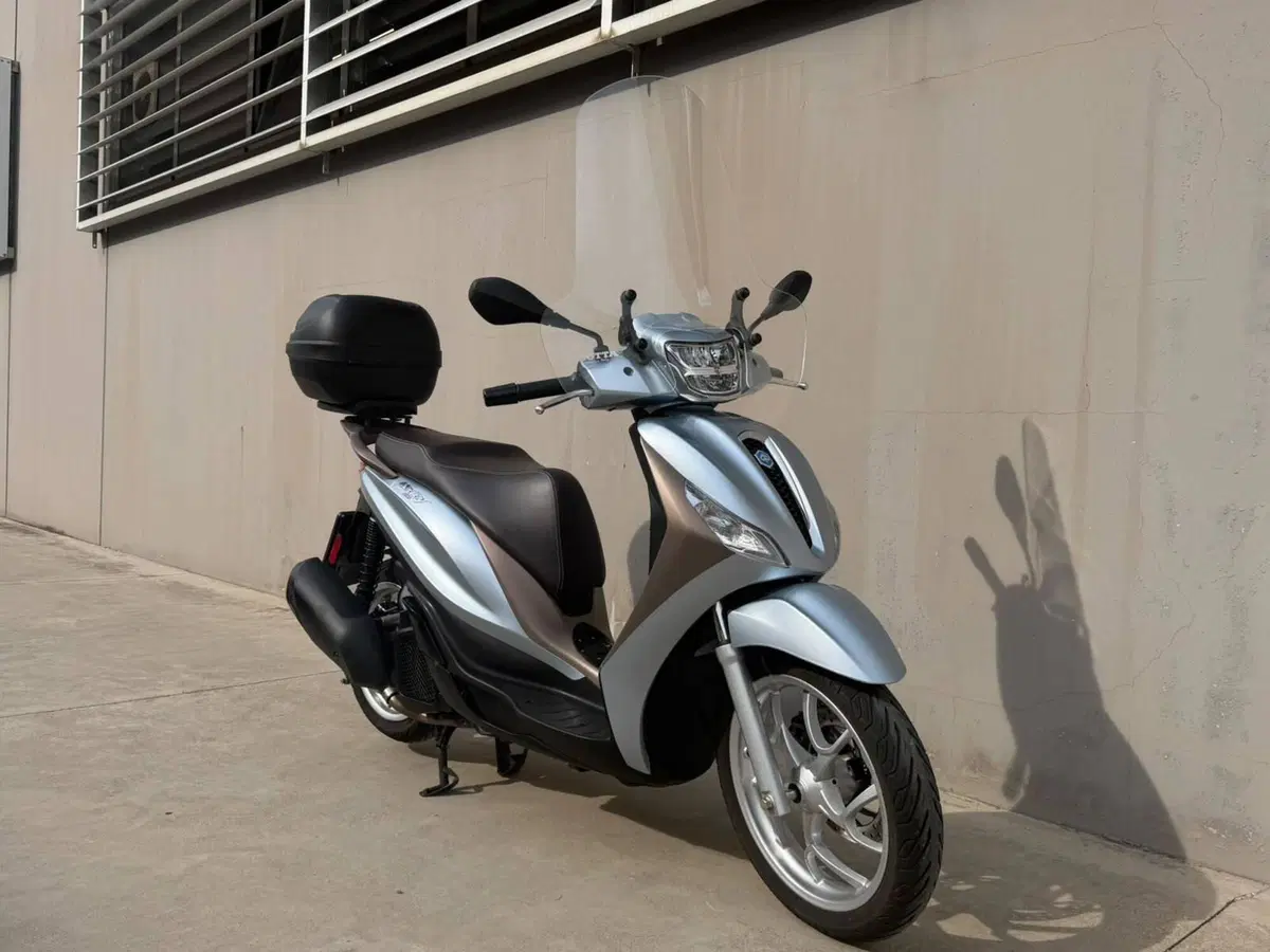 Piaggio Medley 150 S ABS (2021 - 25) (7)