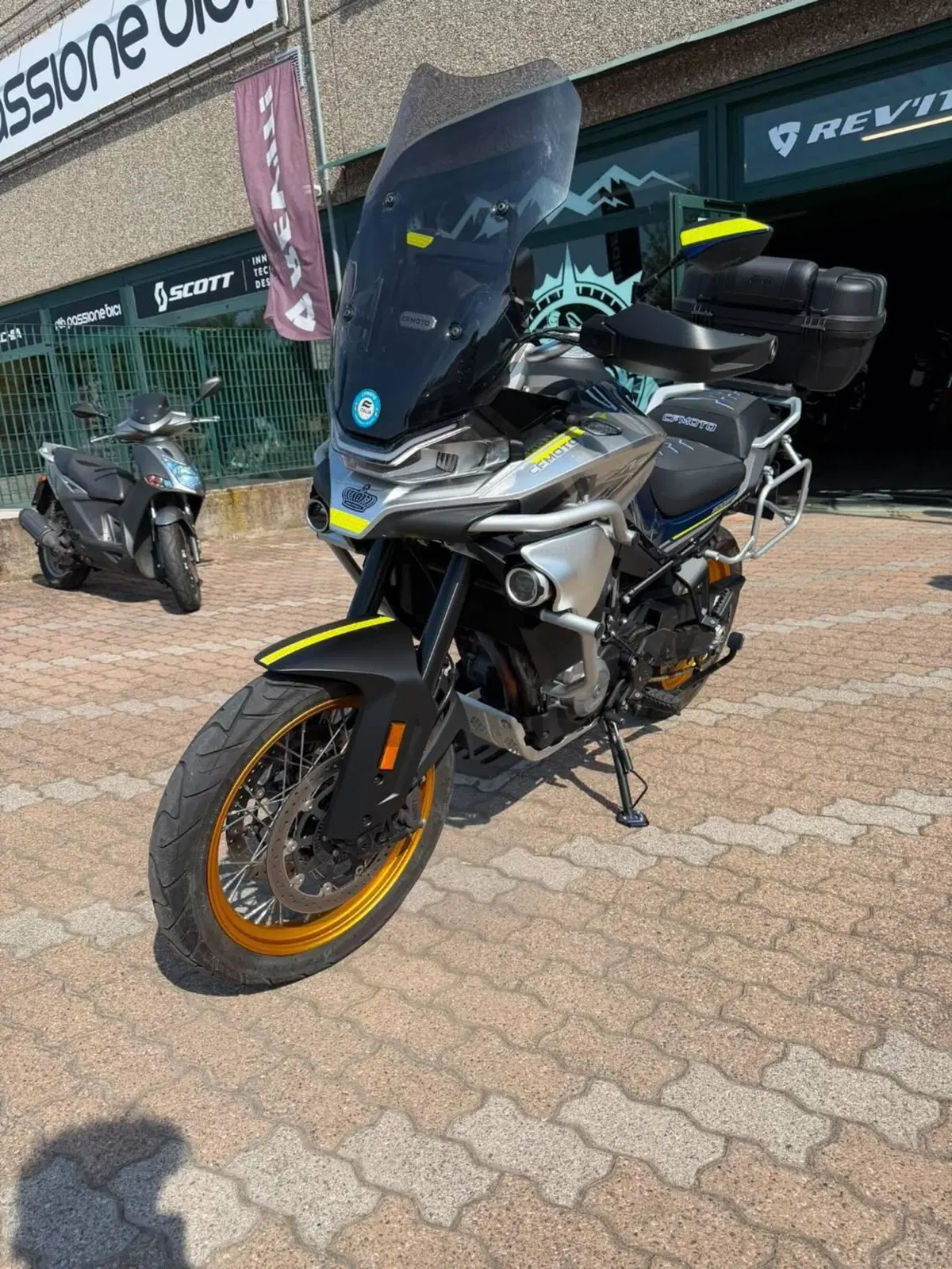 CFMOTO 800MT Explore (2023 - 26) (2)