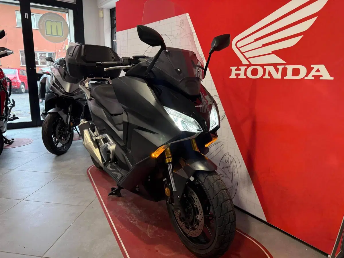 Honda Forza 750 DCT (2021 - 24) (4)