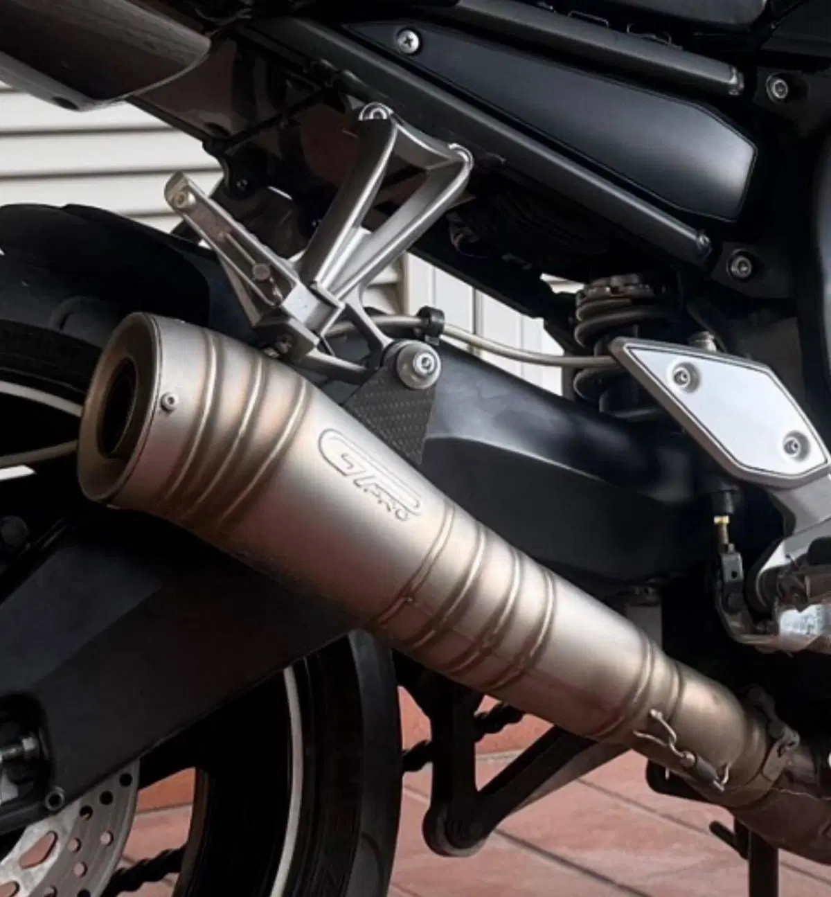 Yamaha FZ1 (2006 - 16) (6)