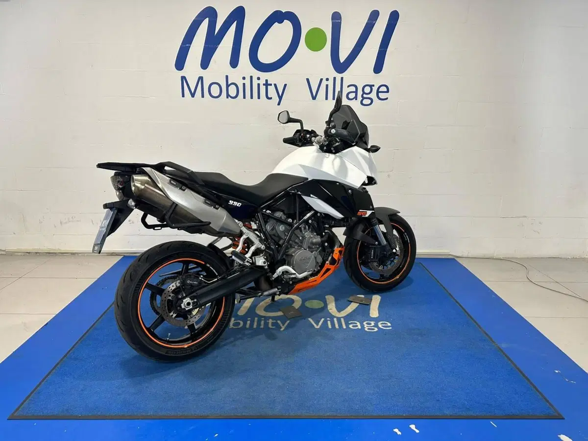 KTM 990 Supermoto R (2009 - 11) (2)
