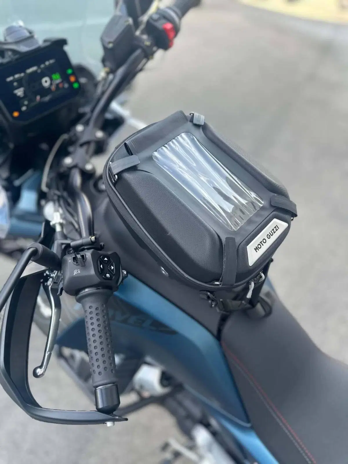 Moto Guzzi V85 TT Travel (2024 - 26) (5)