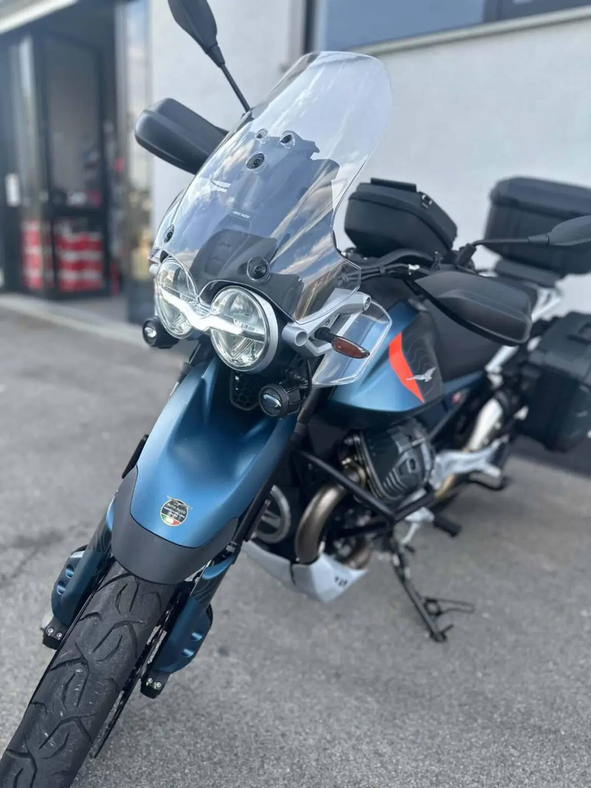 Moto Guzzi V85 TT Travel (2024 - 26) (10)