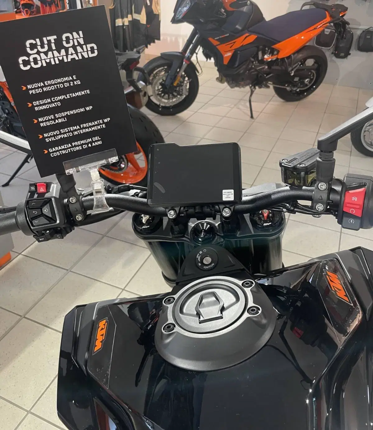 KTM 790 Duke (2027) (3)