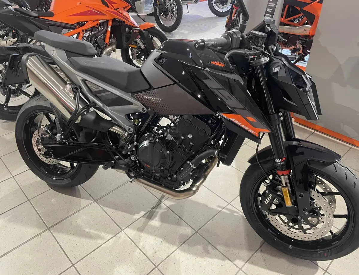 KTM 790 Duke (2027)
