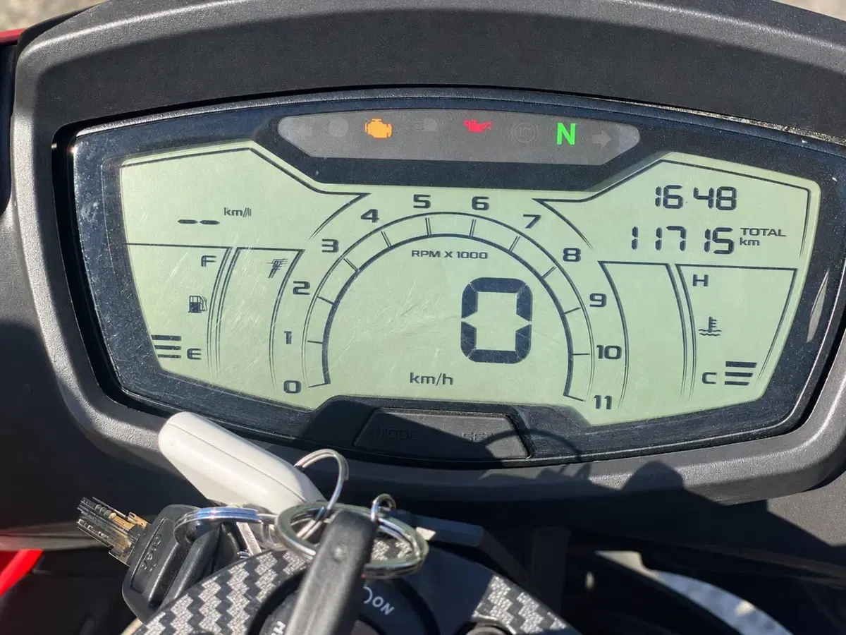 Aprilia Tuono 125 (2021 - 24) (4)