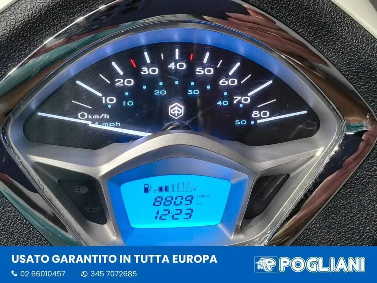 Piaggio Liberty 50 i-get (2016 - 18) (6)