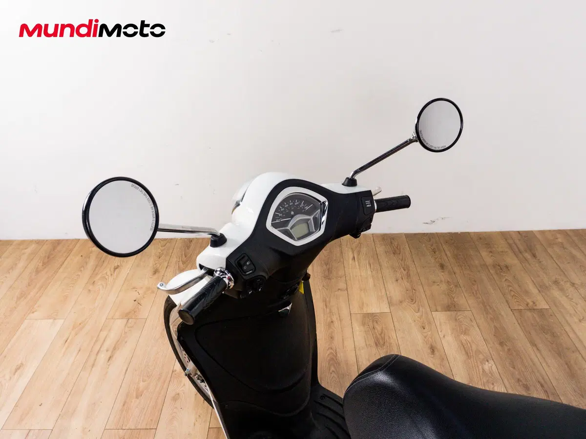 Piaggio Liberty 125 i-get ABS (2016) (11)