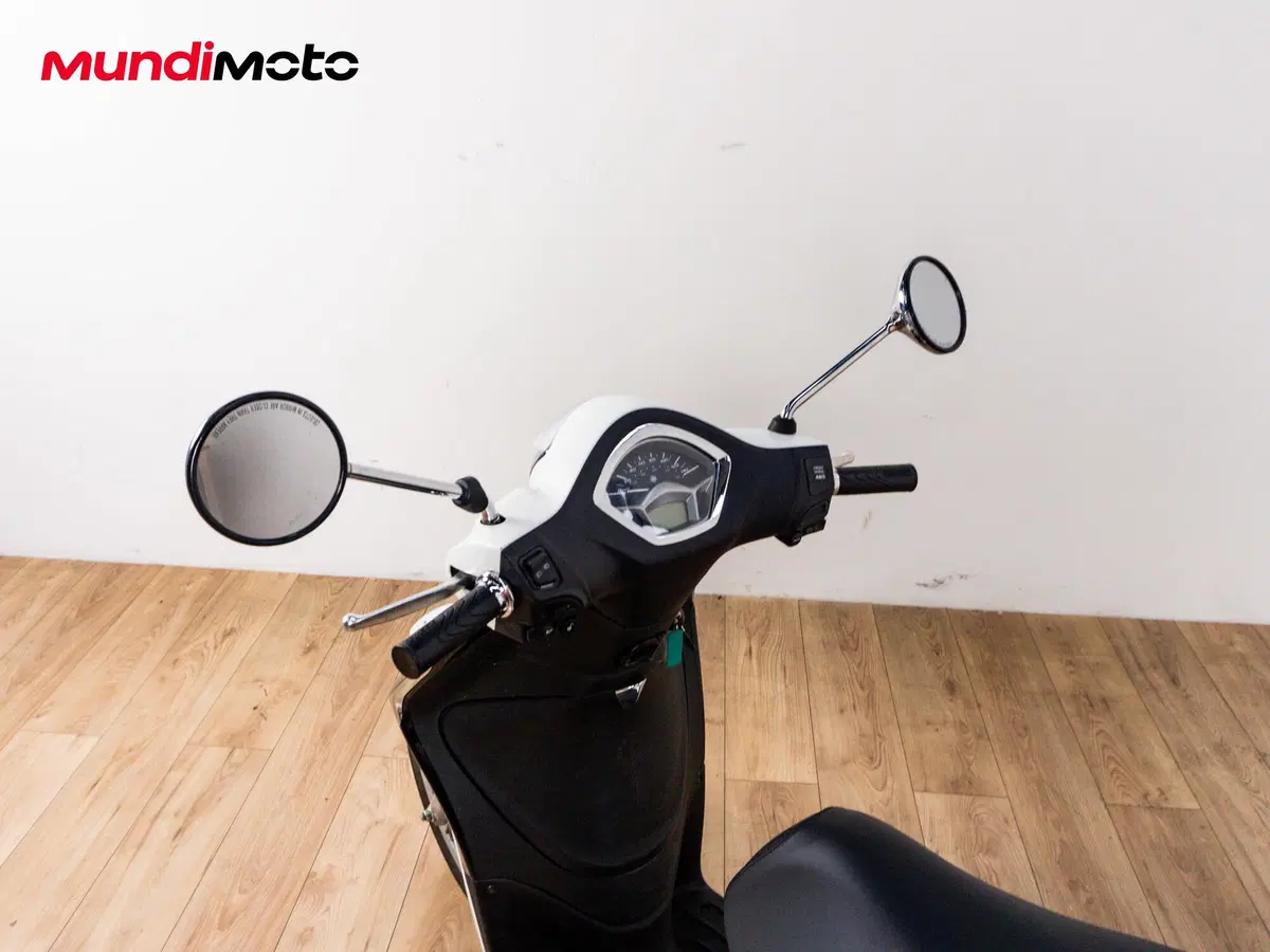Piaggio Liberty 125 i-get ABS (2016) (11)