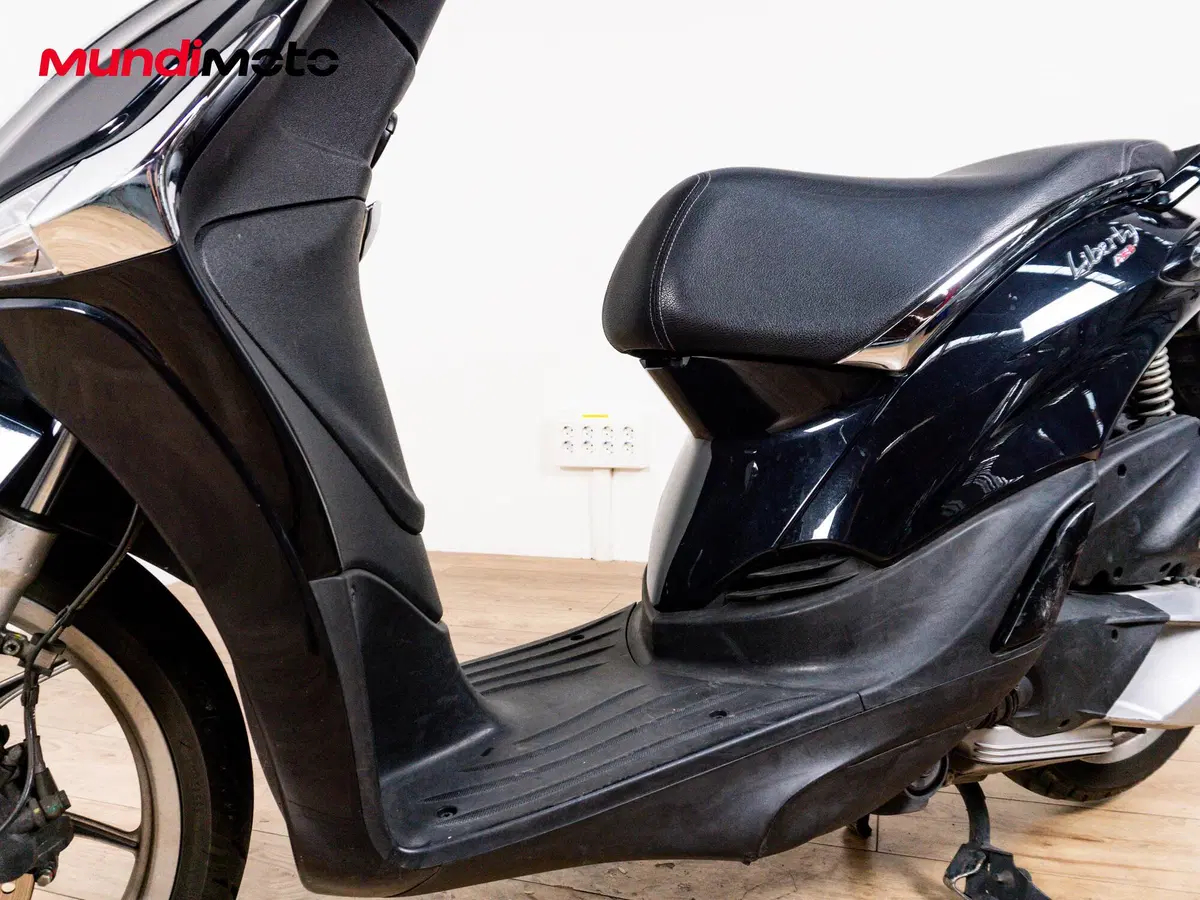 Piaggio Liberty 125 i-get ABS (2016) (9)