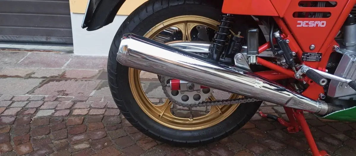 Ducati 1000 Mike Hailwood Replica  (12)
