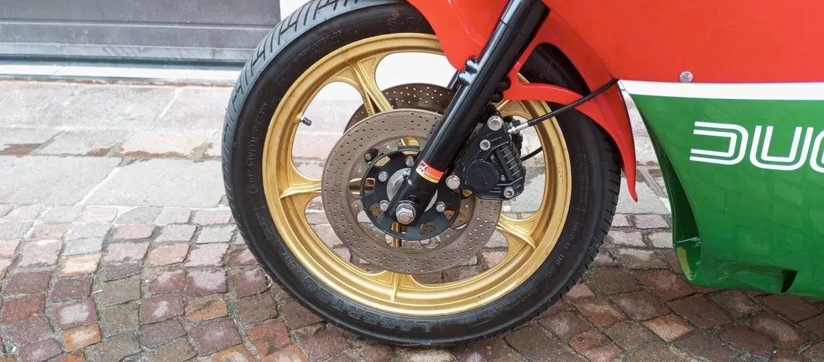 Ducati 1000 Mike Hailwood Replica  (16)