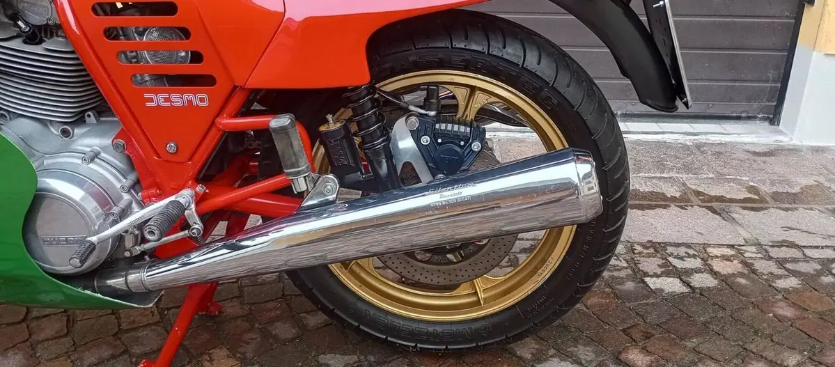 Ducati 1000 Mike Hailwood Replica  (17)