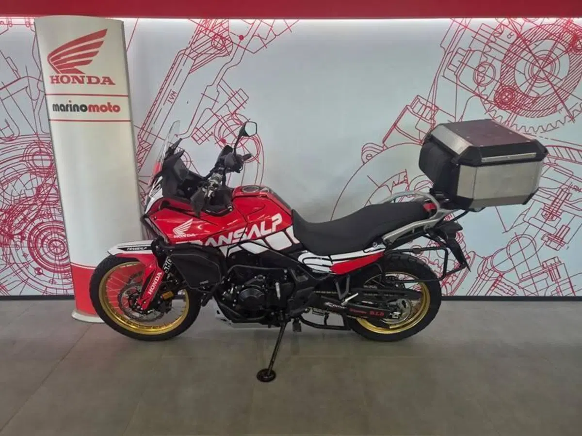 Honda Transalp XL750 (2025) (3)