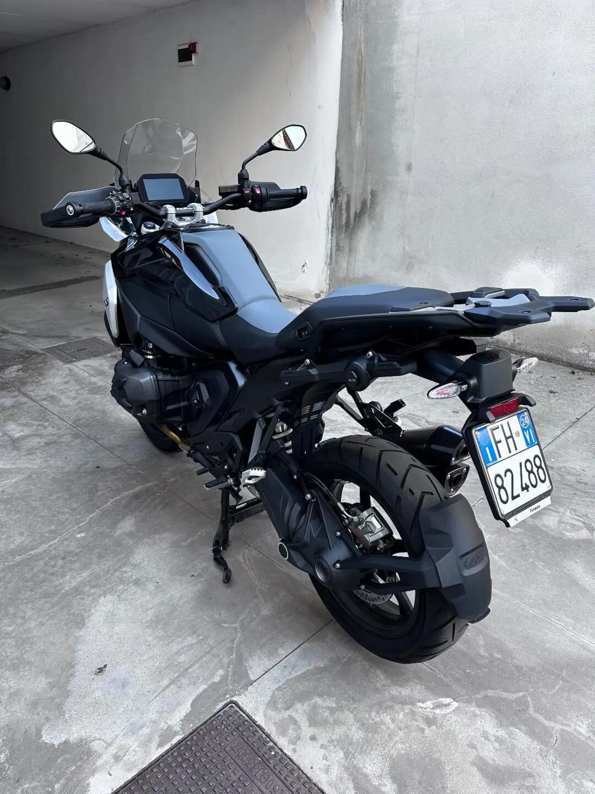 Bmw R 1300 GS Triple Black (2023 - 26) (4)