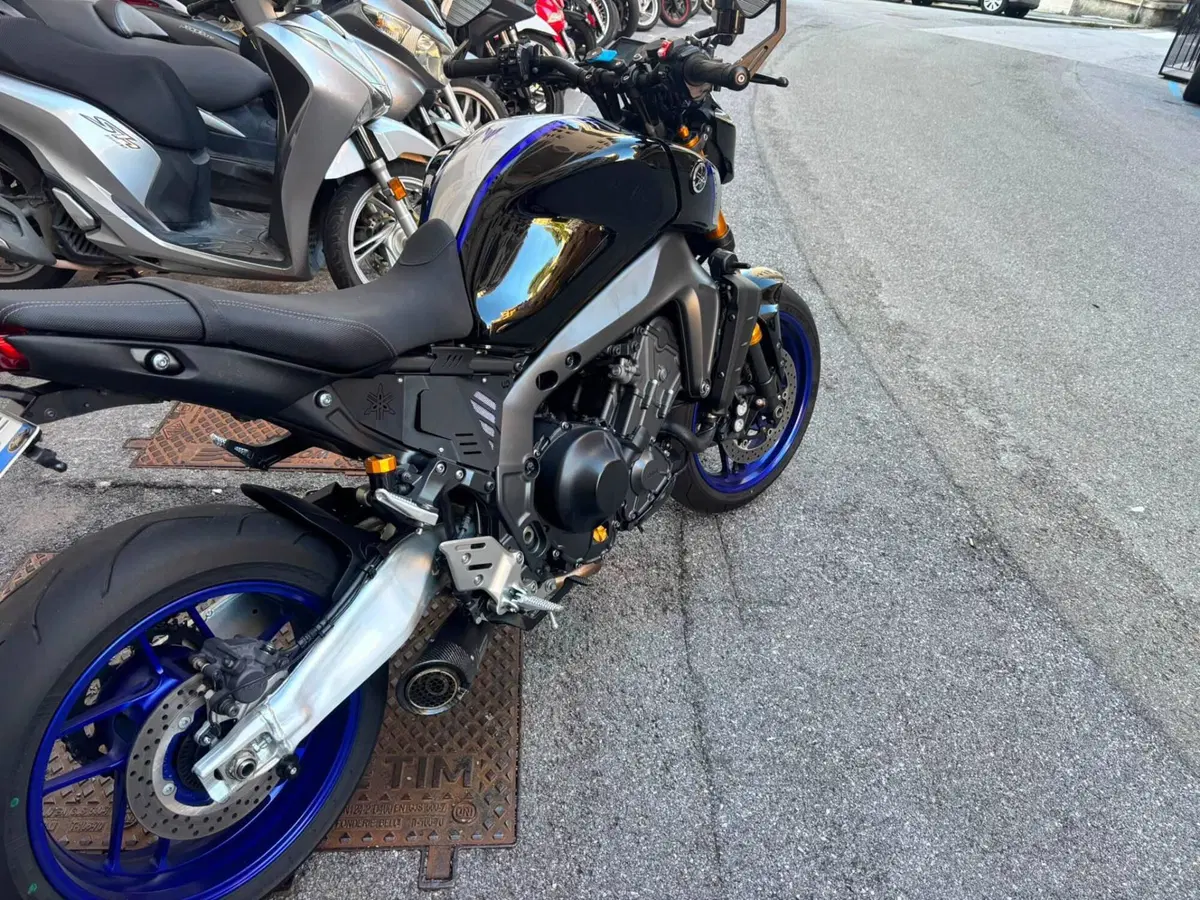 Yamaha MT-09 SP (2021 - 23) (3)
