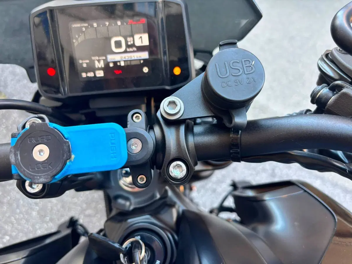 Yamaha MT-09 SP (2021 - 23) (11)