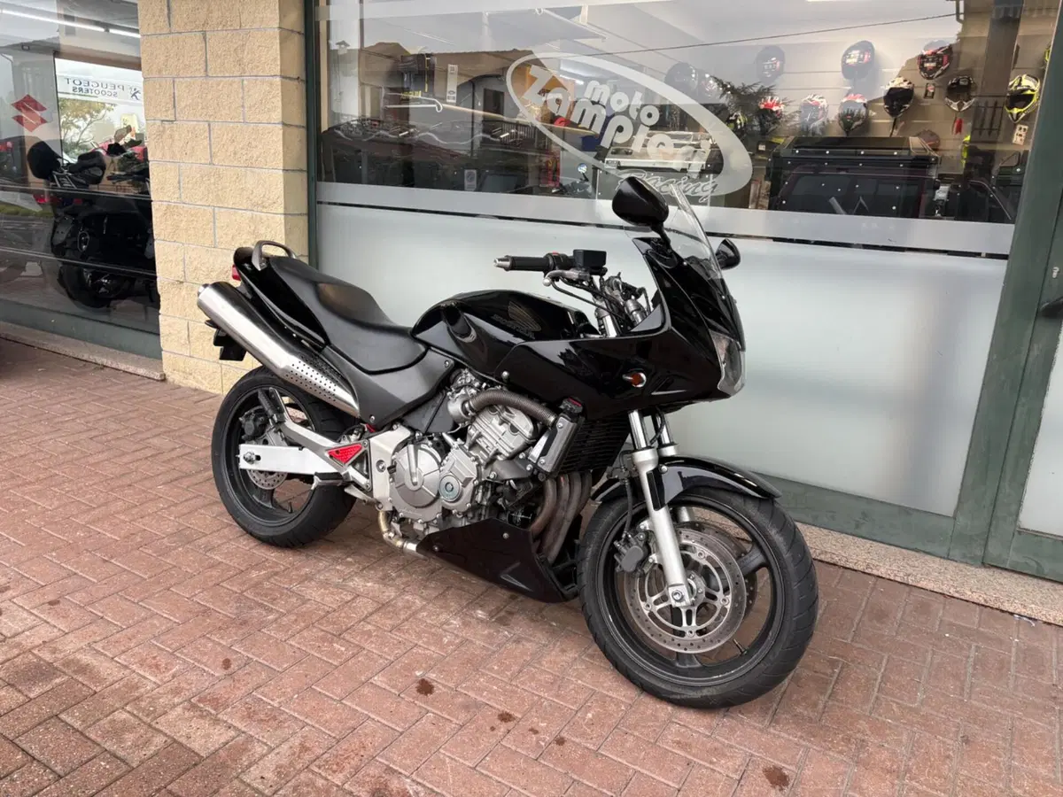 Honda Hornet 600 S (1999 - 01) (2)