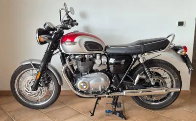Triumph Bonneville T120 (2016 - 20) usata