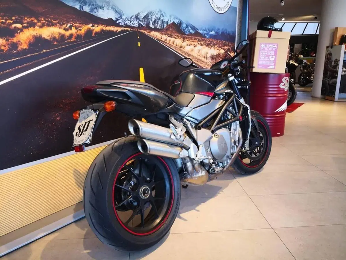 MV Agusta Brutale 910 R (2006 - 11) (6)