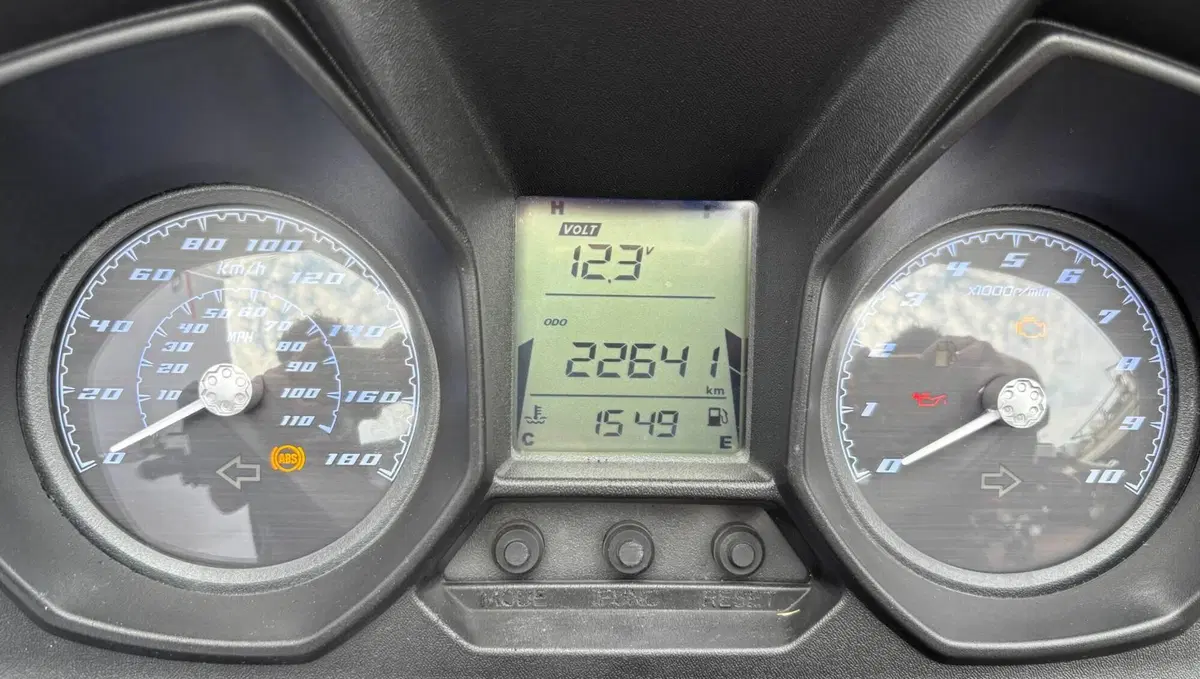 Kymco Downtown 350i ABS (2016 - 20) (4)