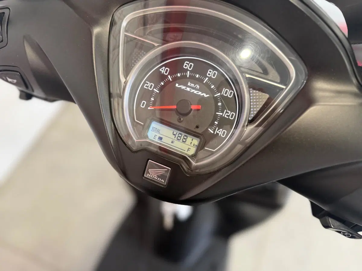 Honda Vision 110 (2021 - 24) (7)