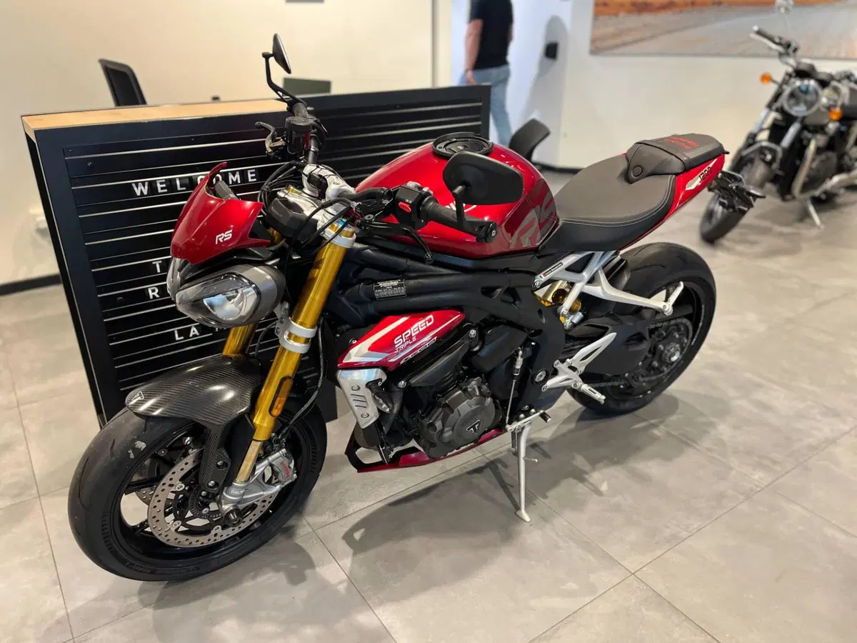 Triumph Speed Triple 1200 RS (2021 - 24) (5)