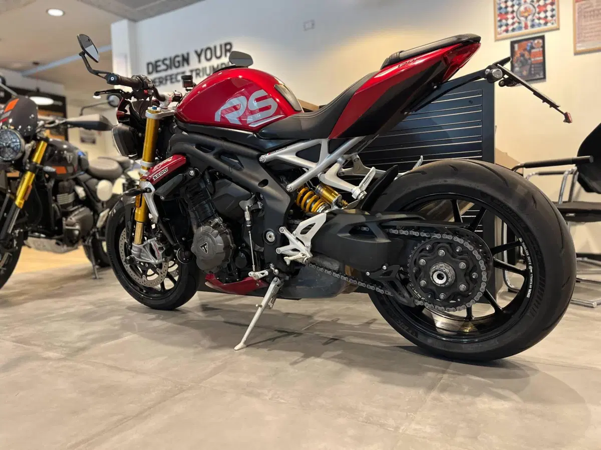 Triumph Speed Triple 1200 RS (2021 - 24) (6)