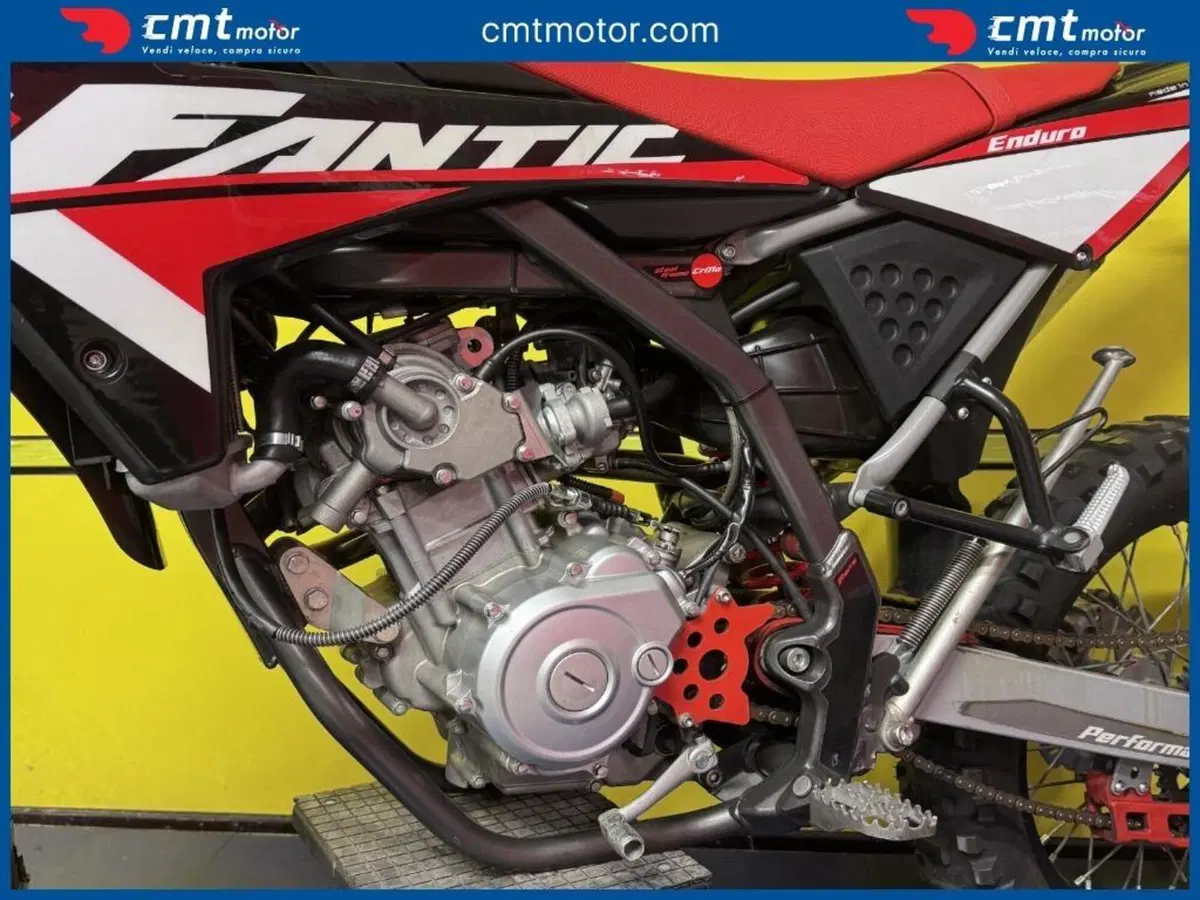 Fantic Motor Enduro 125 E Performance 4t (2017) (6)