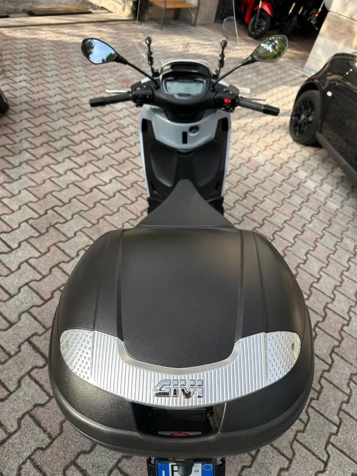 Piaggio Beverly 310 S (2025 - 26) (5)