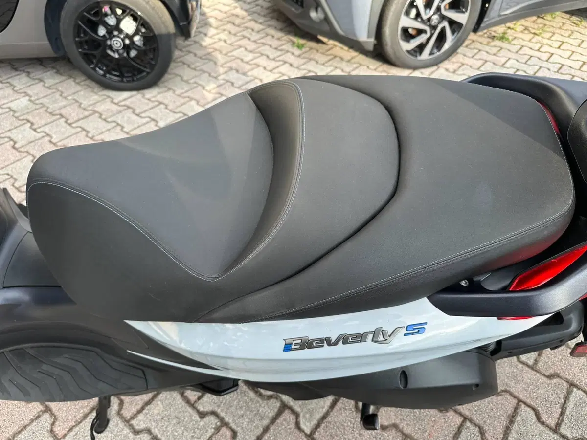 Piaggio Beverly 310 S (2025 - 26) (8)