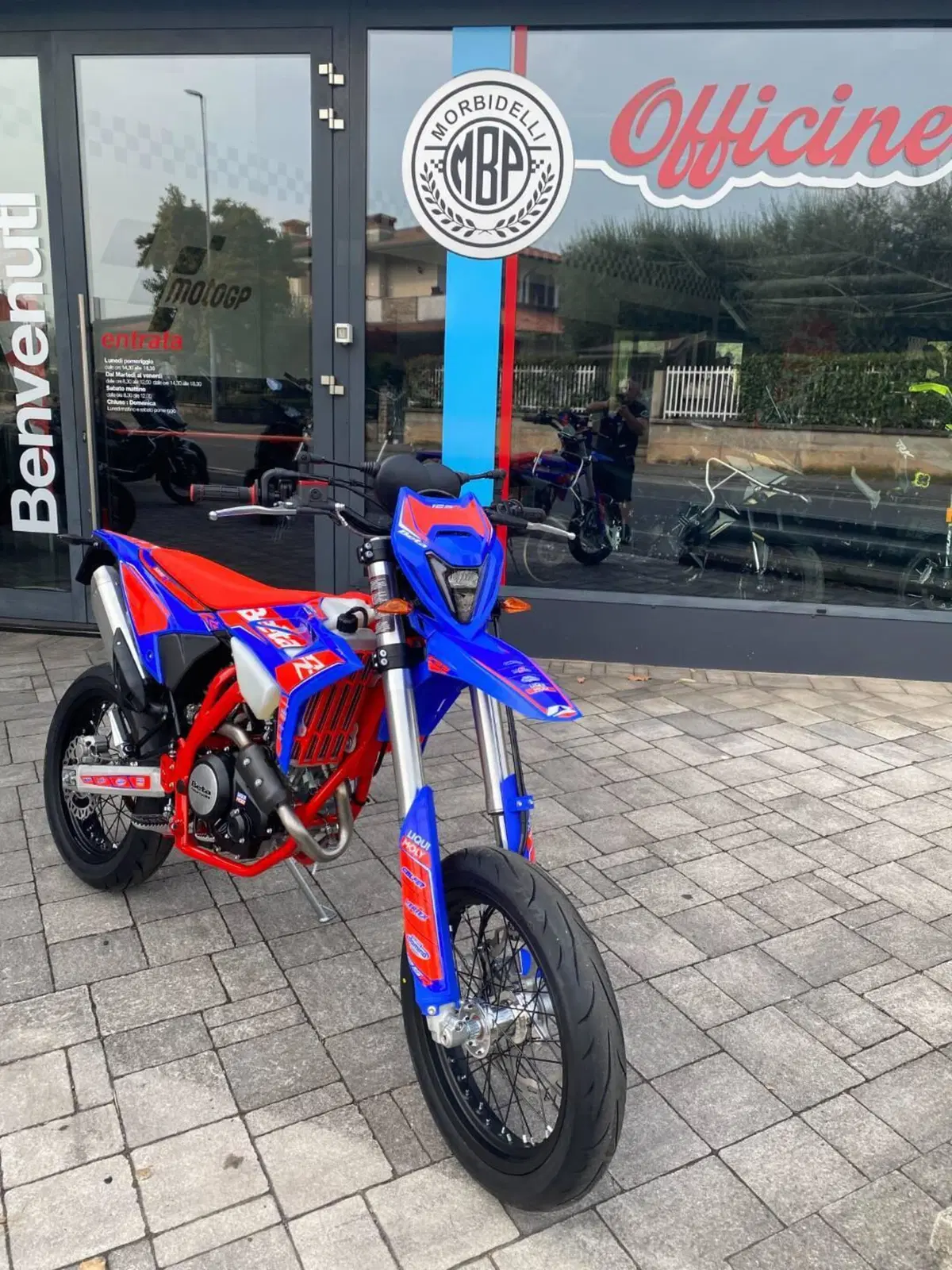 Betamotor RR 125 4T Motard R (2025 - 26) (3)