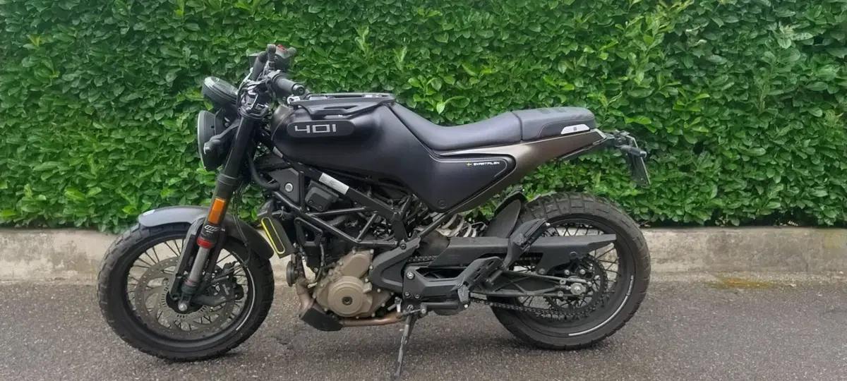 Husqvarna Svartpilen 401 (2021 - 23)