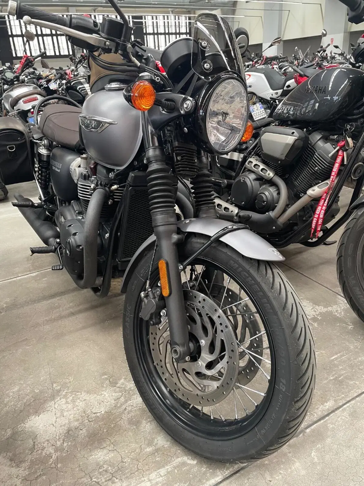 Triumph Bonneville T120 Black (2017 - 20) (5)