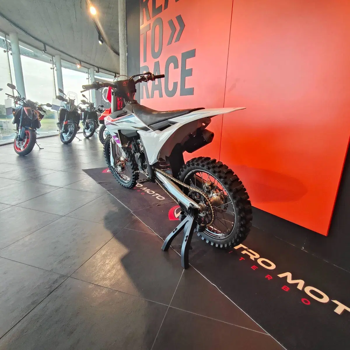KTM 125 SX (2024) (10)
