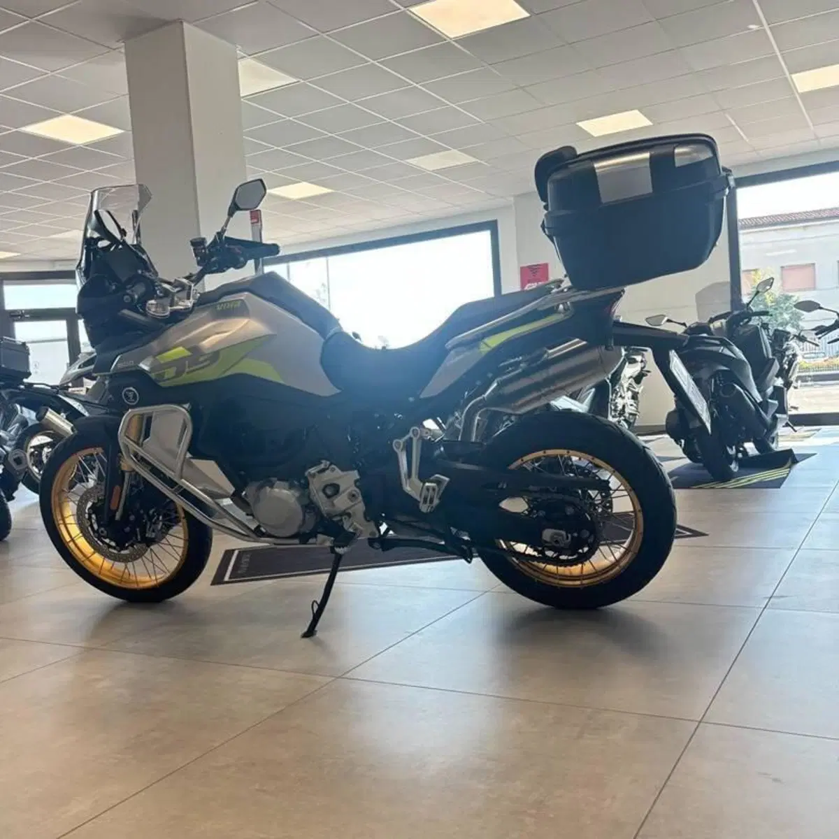 Voge Valico 900DSX (2024 - 26) (3)