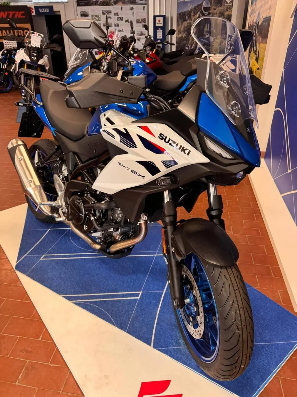 Suzuki SV-7GX (2026) (2)