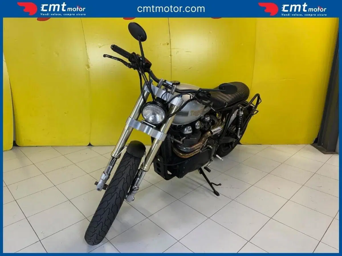 Triumph Bonneville T100 (2001 - 07) (2)