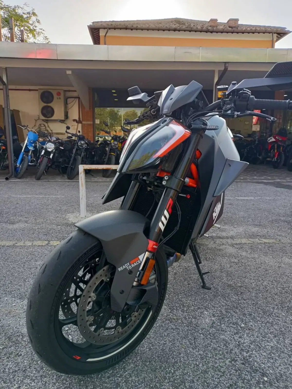 KTM 1290 Super Duke RR (2023) (11)