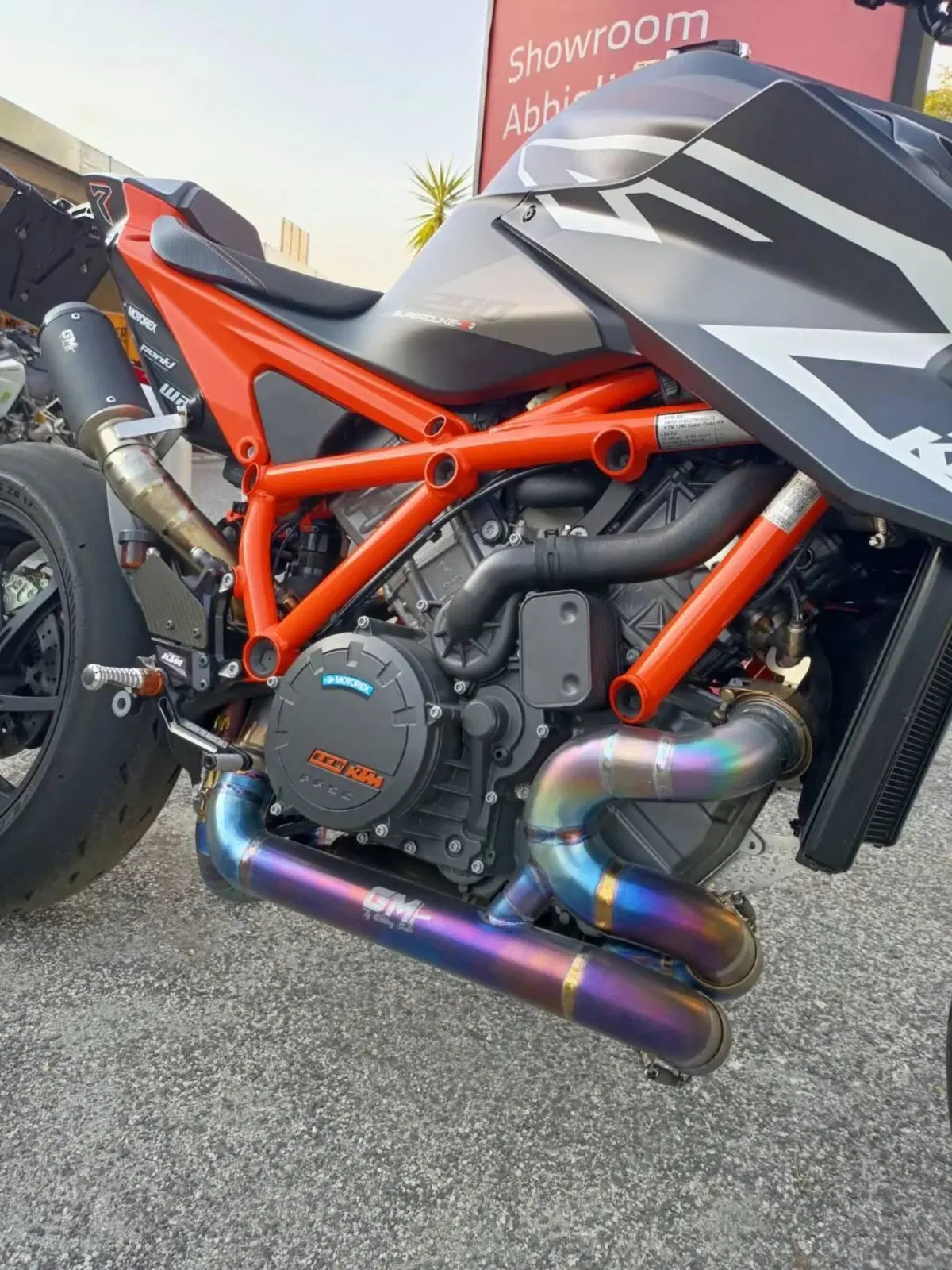 KTM 1290 Super Duke RR (2023) (5)