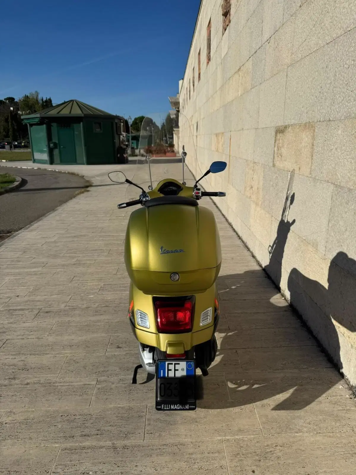Vespa GTS 300 Super Sport Hpe (2021 - 22) (4)