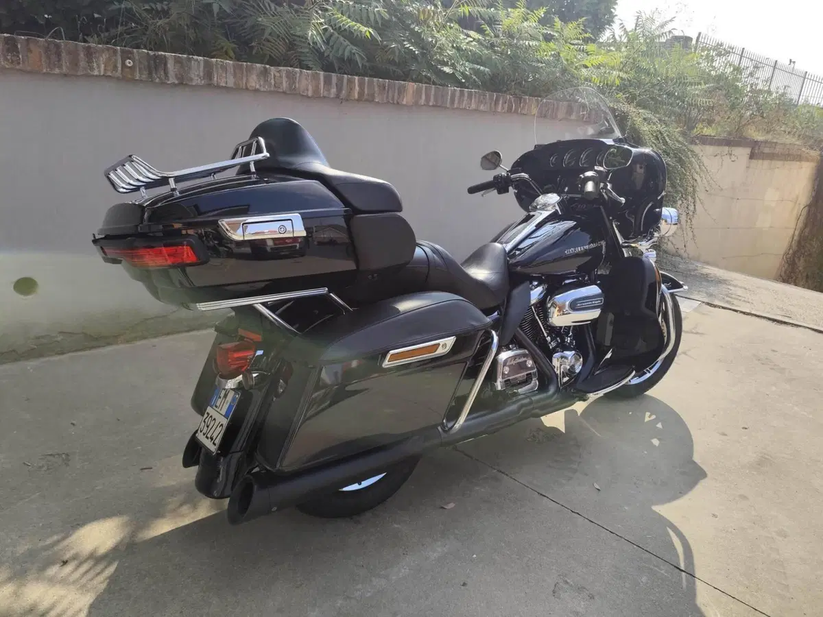 Harley-Davidson 107 Electra Glide Ultra Limited (2017 - 18) - FLHTK (5)