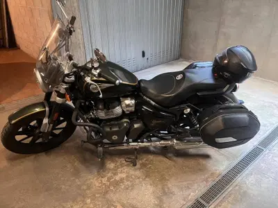 Royal Enfield Super Meteor 650 (2023 - 26) usata