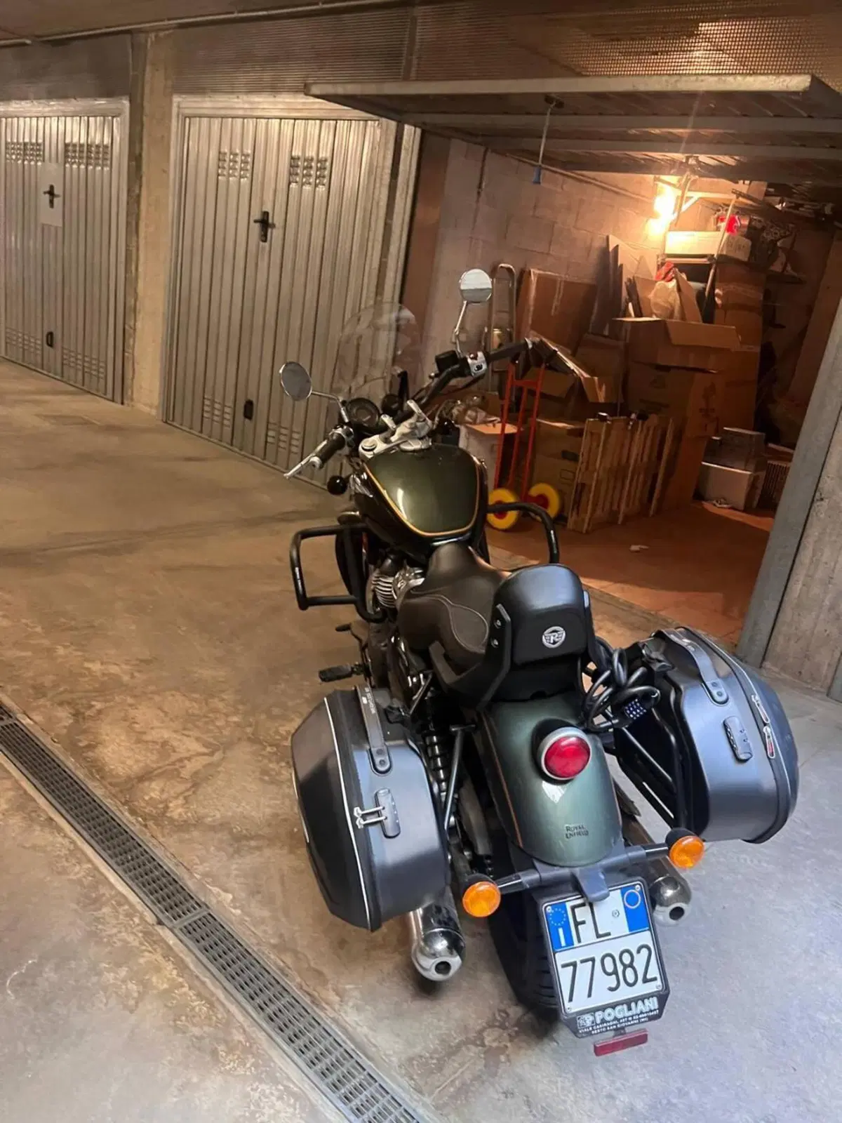 Royal Enfield Super Meteor 650 (2023 - 26) (5)