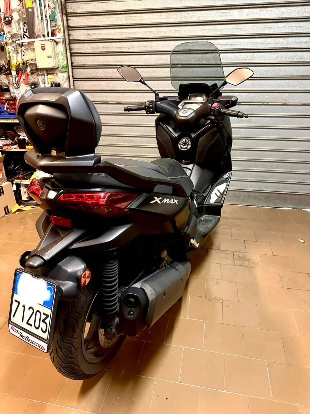 Yamaha X-Max 300 Tech Max (2021 - 24) (3)